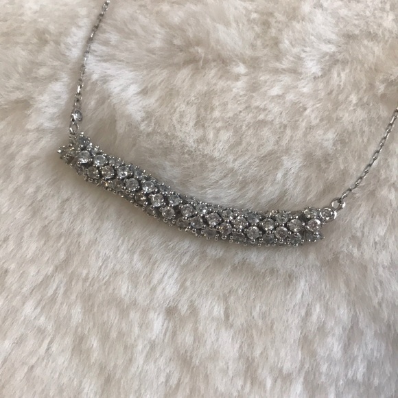 🌟Brand New🌟 Henri Bendel Silver Necklace - Picture 2 of 4